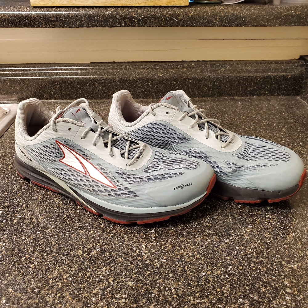 Men's Altra Viho Running Shoes Size 11